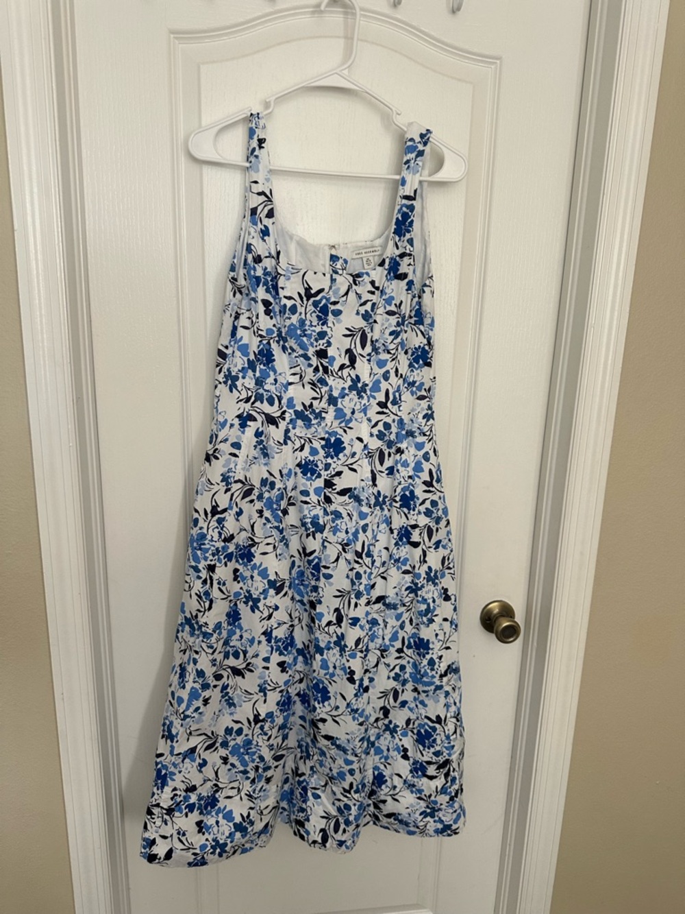 Free Assembly 100% Cotton Floral Midi Dress with Pockets Blue White - Picture 7 of 8
